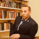 Adamlara sevinc bəxş etməyə tələsən insan…