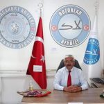 Etibar Həsənzadəyə KaracaKurt Köyleri Türkmen Derneği Genel Başkanı Serdar Güneşden anlamlı hədiyyə