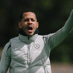 “Çelsi” baş məşqçi ilə yolları ayırdı