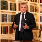 Yaradıcılığı ilə Azərbaycana yeddi beynəlxalq sertifikat qazandırmış Nicat Ərtürk