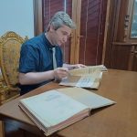 Gündə min yol öldüyümü bilməsin
